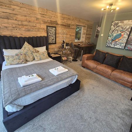 Boutique Shrewsbury Suites Eksteriør billede