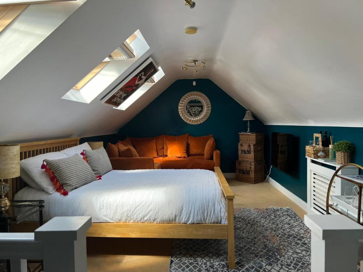 Boutique Shrewsbury Suites Eksteriør billede