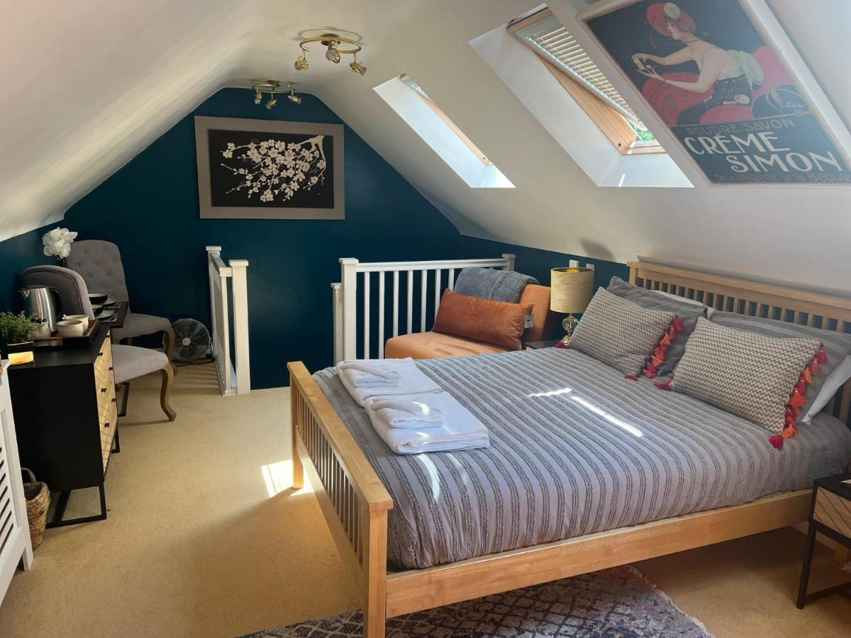 Boutique Shrewsbury Suites Eksteriør billede